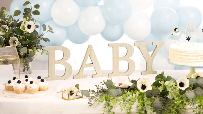 BABY borddekor i tre  16,521,5 cm
