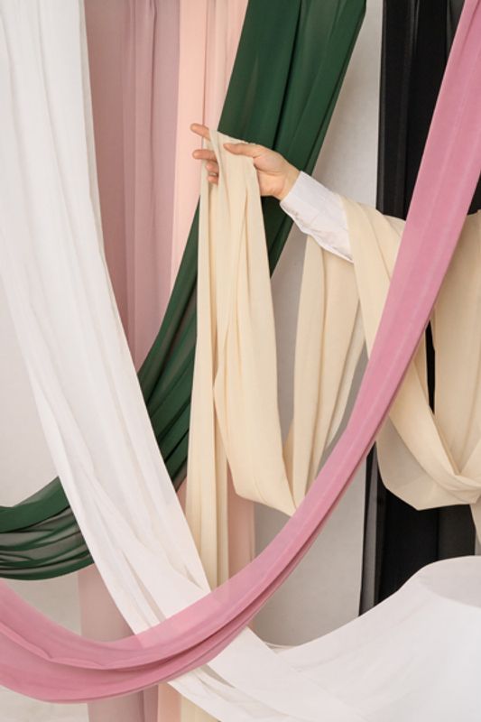 Chiffon bordløper Mørk Rosa 48 cm x 5 m